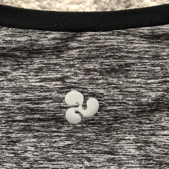 3/$30 Triple Flip EPIC Black Top - Picture 4 of 5